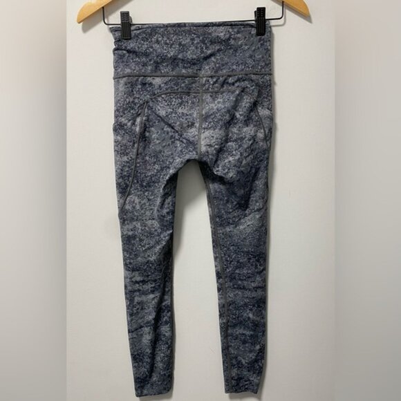 Lululemon Fast & Free Tight 7/8 II Nulux 25” Size 4 — High Rise Run Legging - Picture 7 of 9